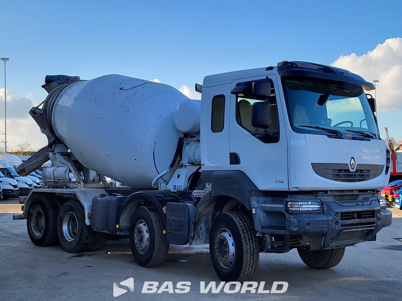 Other : Renault Kerax 370 8X4 Camion malaxeur béton