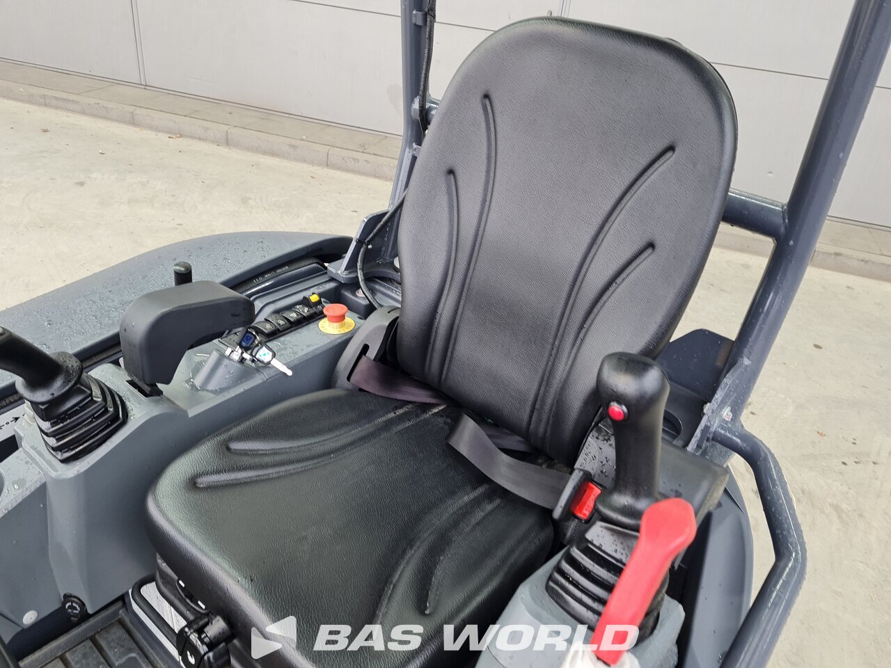 Other : XCMG XE27 E Minigrävare