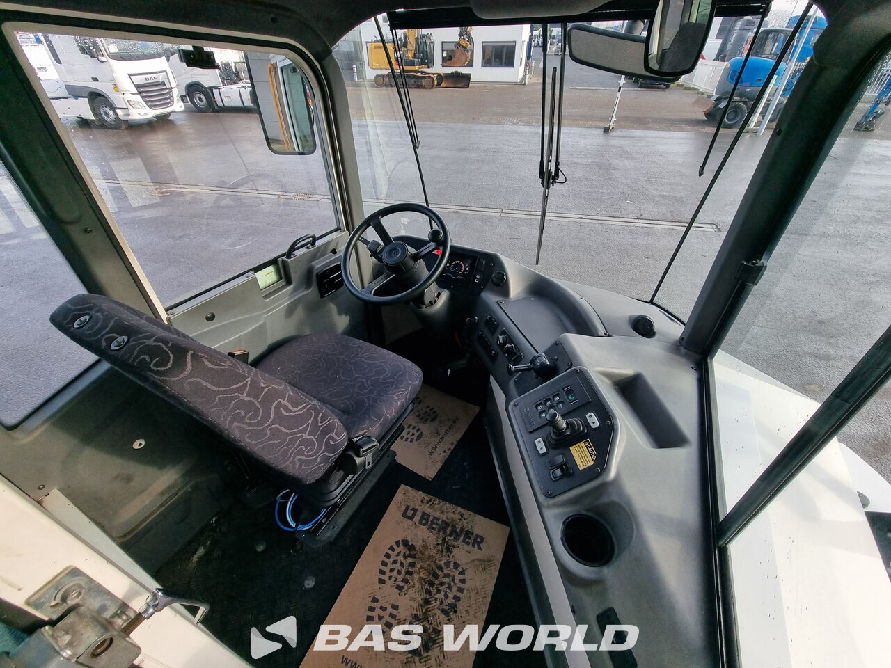 Other : Kalmar T2 Tracteur terminal