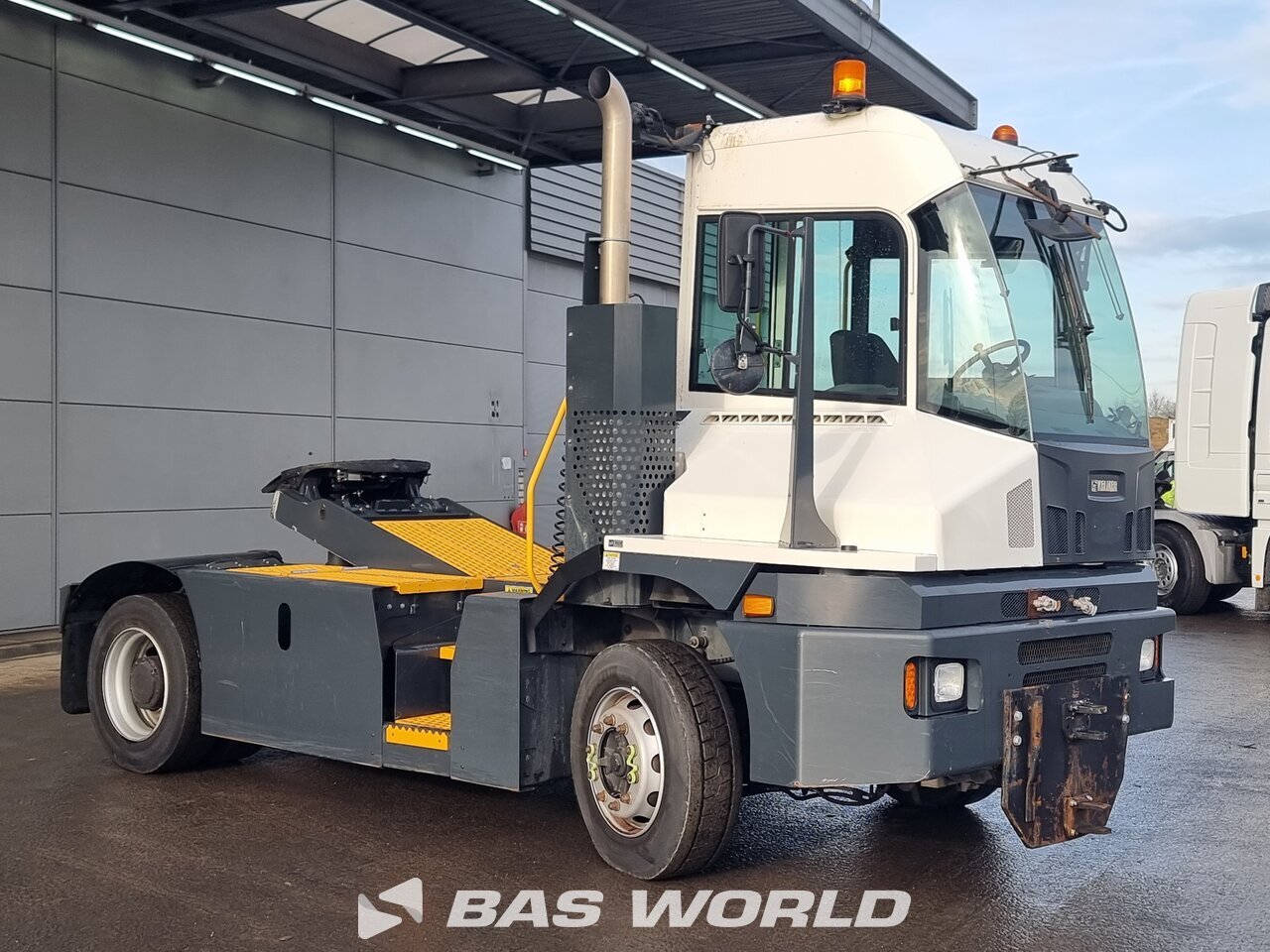 Other : Kalmar T2 Tracteur terminal