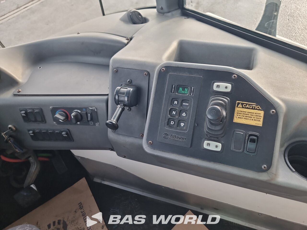 Other : Kalmar T2 Tracteur terminal
