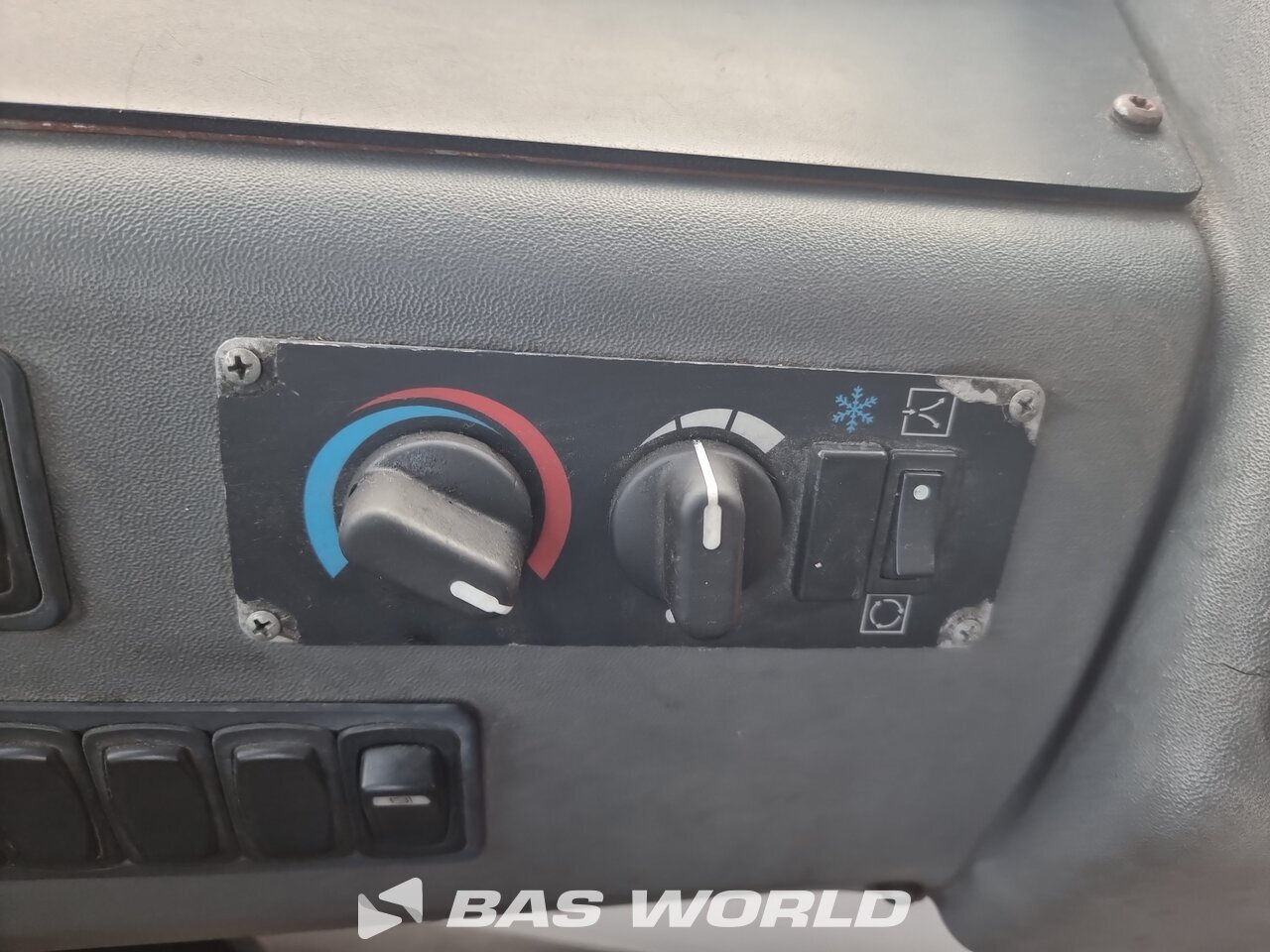 Other : Kalmar T2 Tracteur terminal