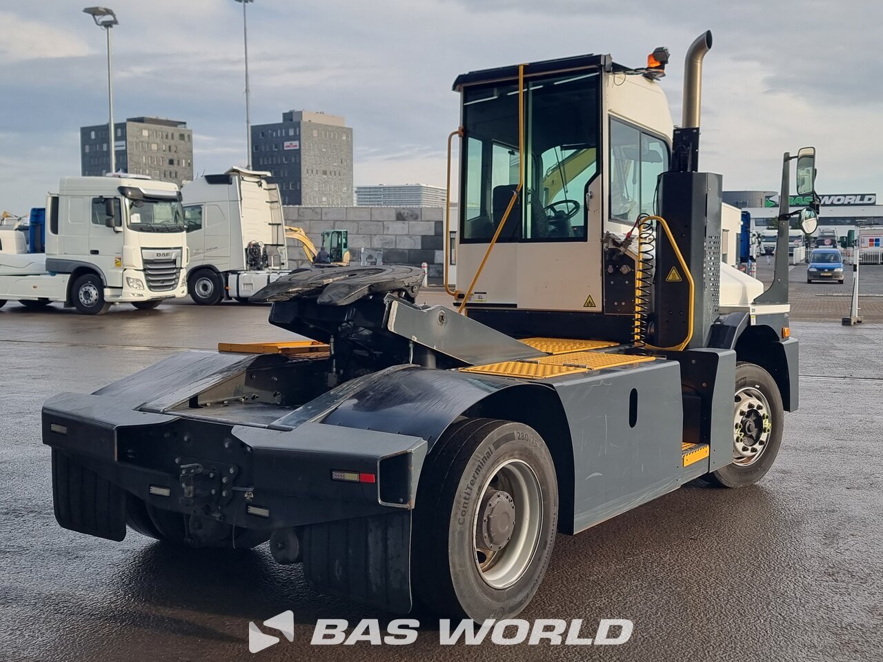 Other : Kalmar T2 Tracteur terminal