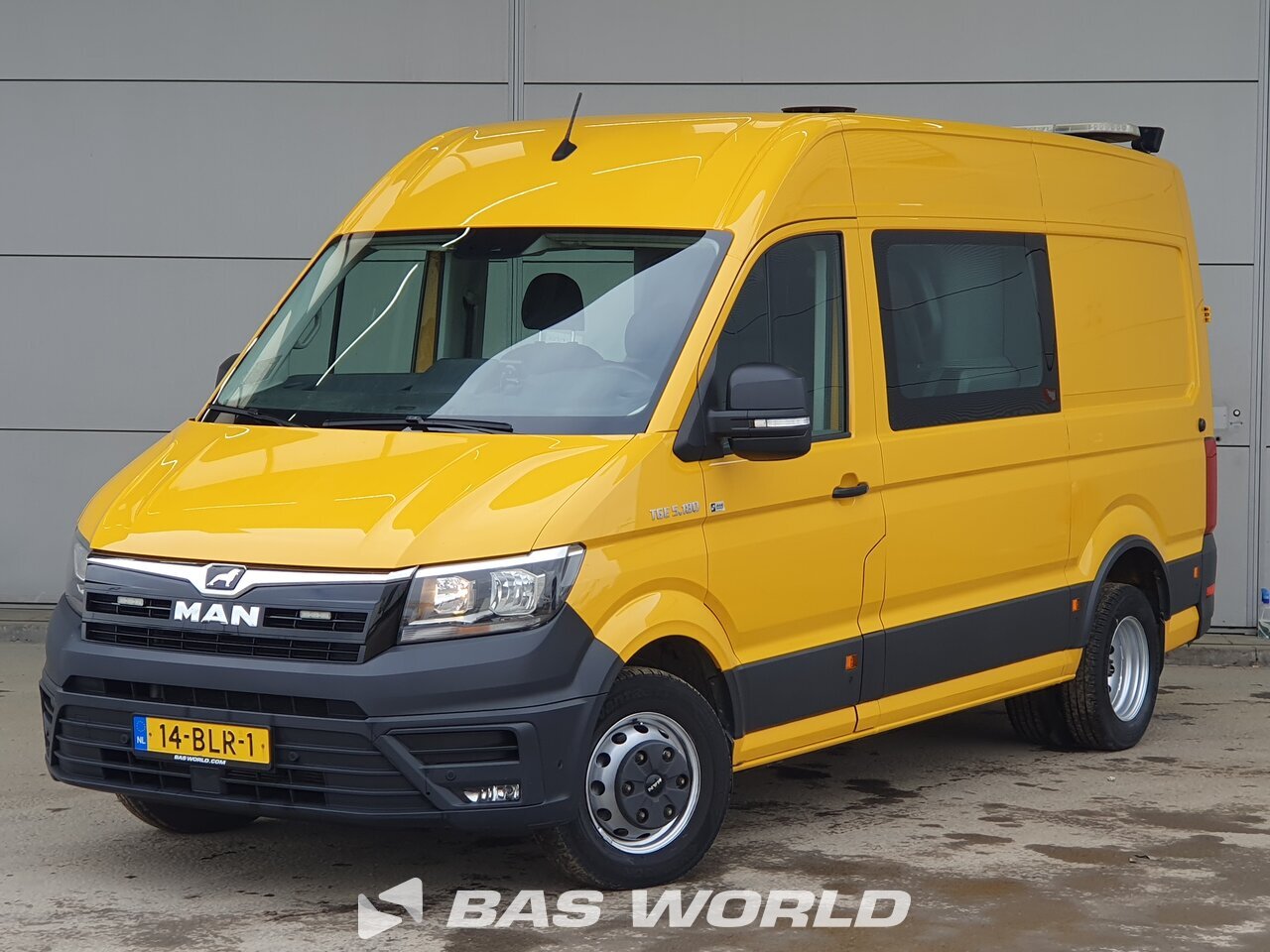 Front left : MAN TGE 5.180 Fourgons utilitaires