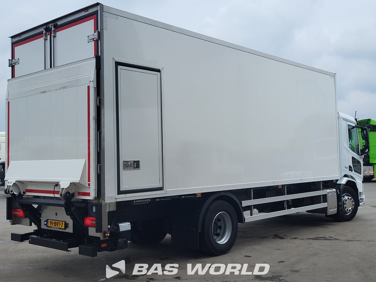 Other : DAF XD 300 4X2 Gray Adams Camion frigorifique