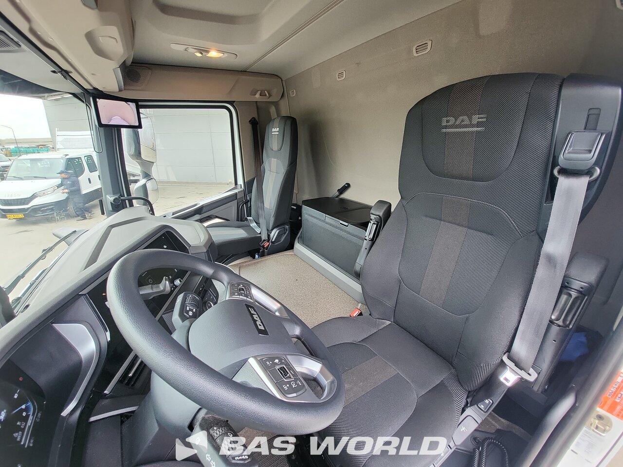 Other : DAF XD 300 4X2 Gray Adams Camion frigorifique