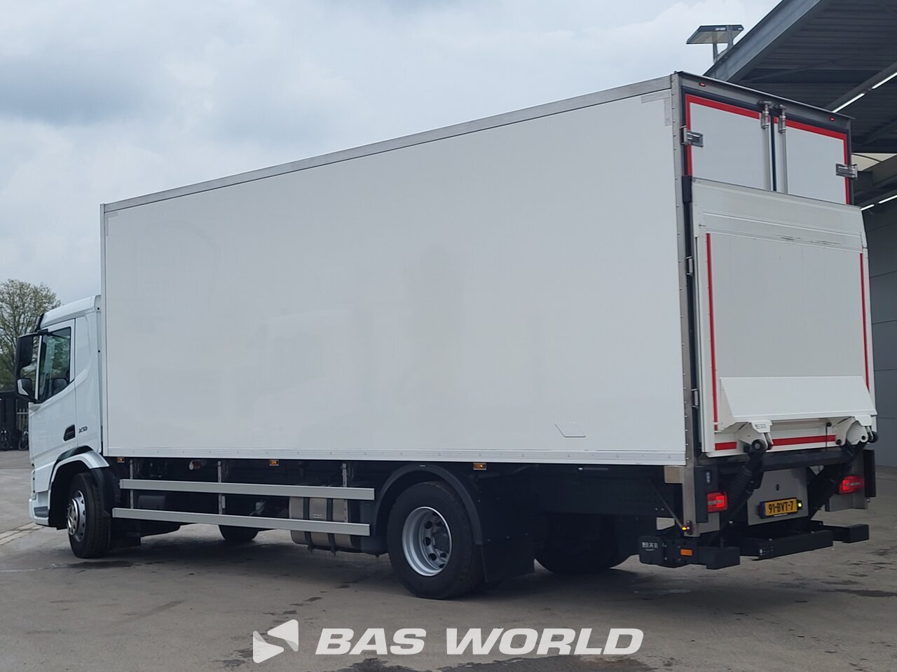 Other : DAF XD 300 4X2 Gray Adams Camion frigorifique