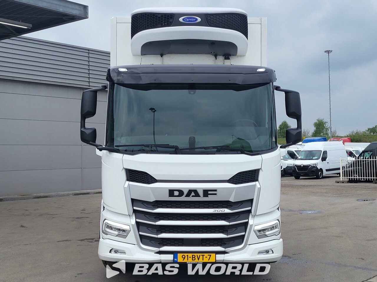 Other : DAF XD 300 4X2 Gray Adams Camion frigorifique