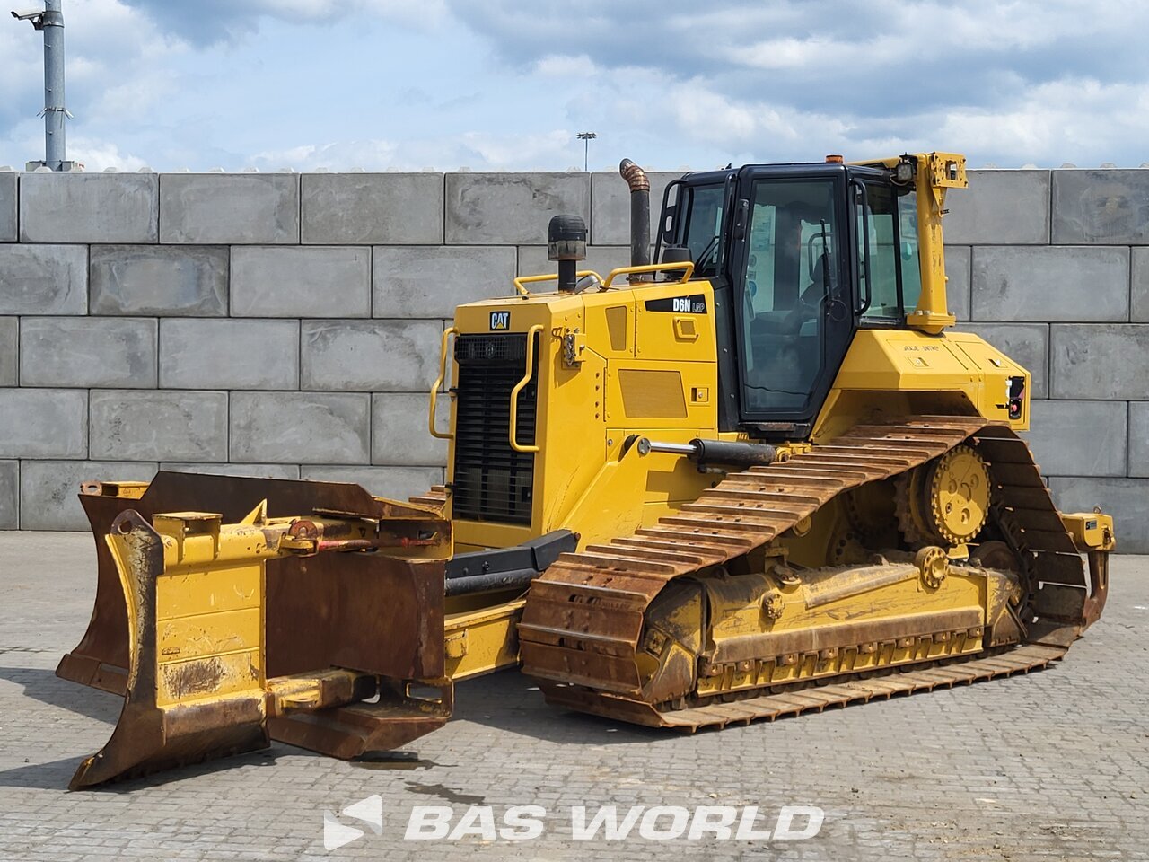 Front left : Caterpillar D6 N LGP Bouteurs sur chenilles