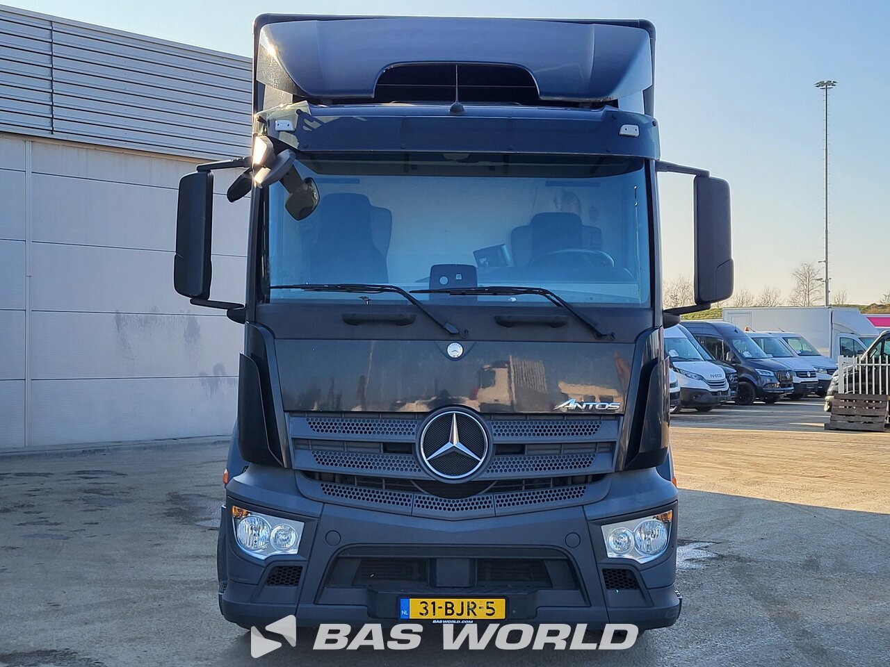 Other : Mercedes Antos 1924 4X2 Van Berkum Carrosseries fourgons