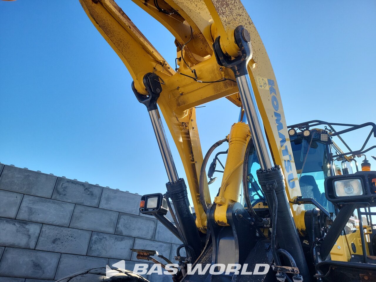 Other : Komatsu WA500-8 Chargeuse sur pneus