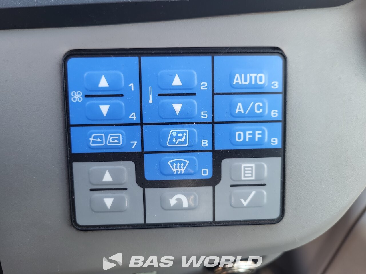 Other : Komatsu WA500-8 Chargeuse sur pneus