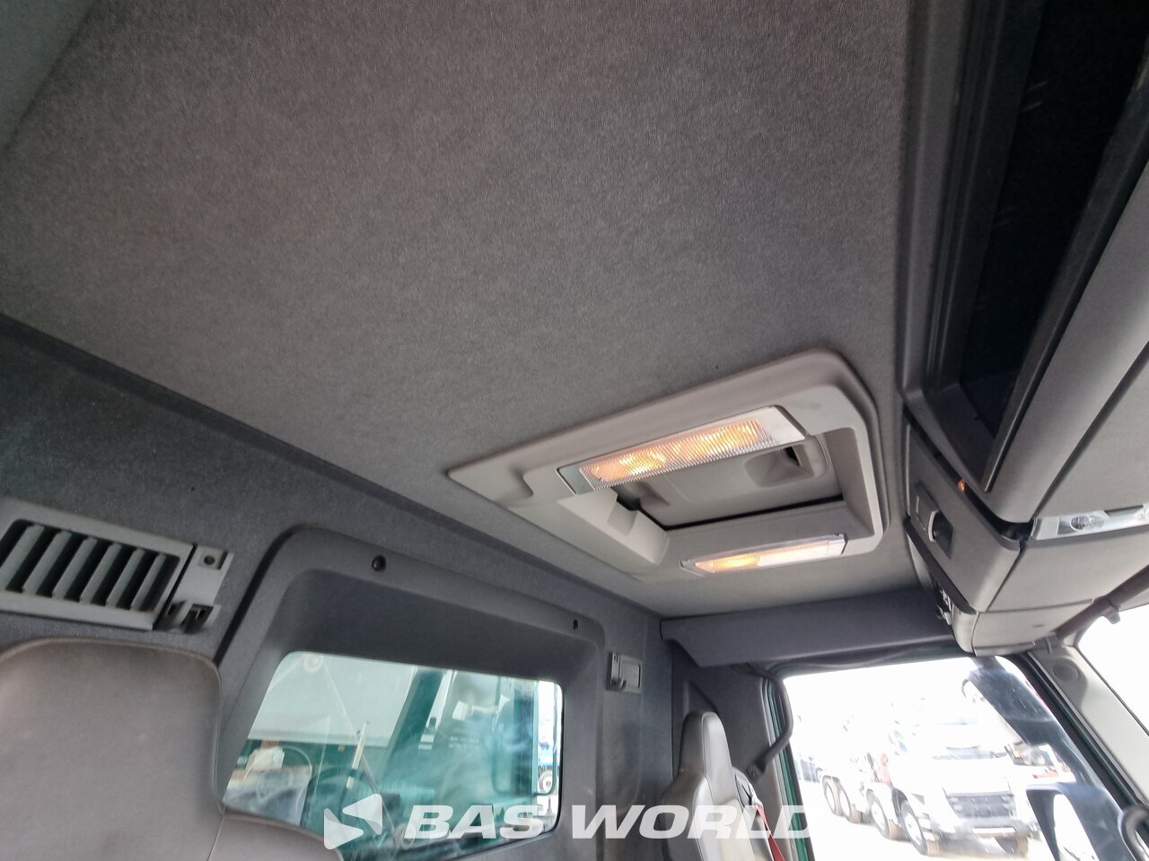 Other : Renault Kerax 460 8X6 NV Waf type: FC 169-5-5780 Camion Benne