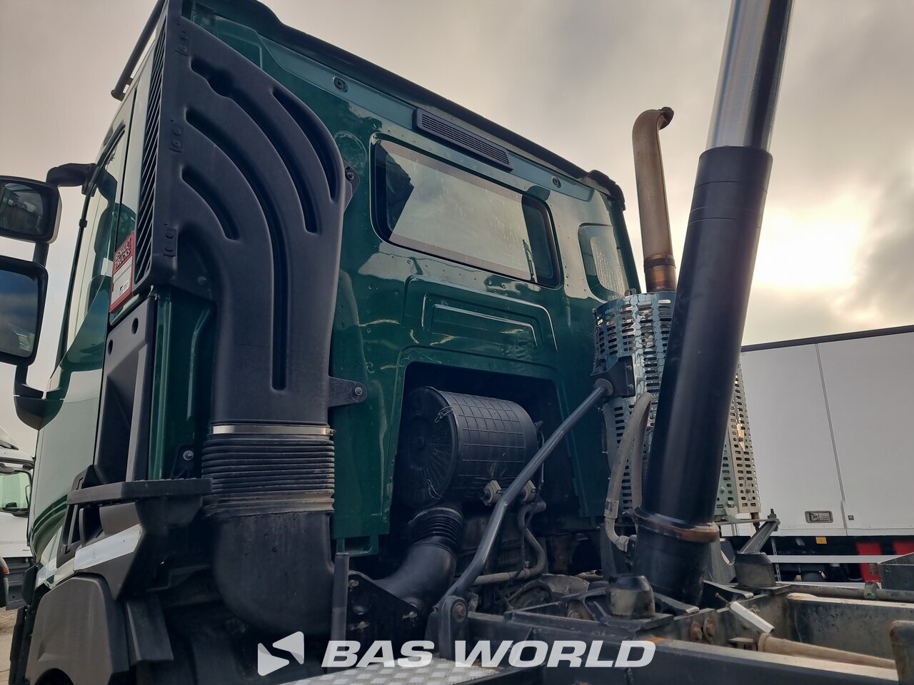 Other : Renault Kerax 460 8X6 NV Waf type: FC 169-5-5780 Camion Benne