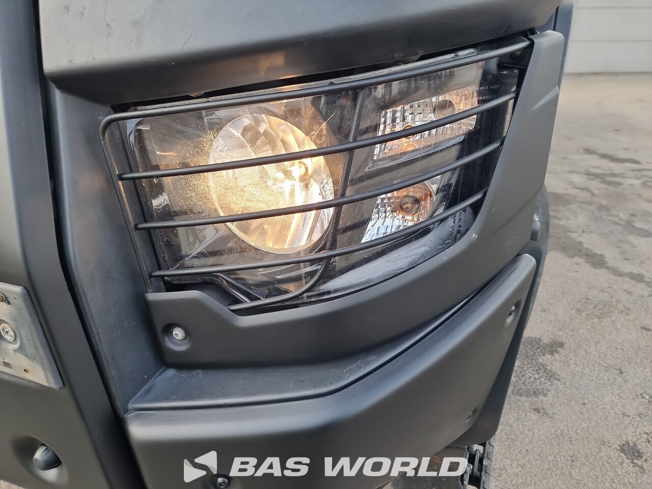 Other : Renault Kerax 460 8X6 NV Waf type: FC 169-5-5780 Camion Benne