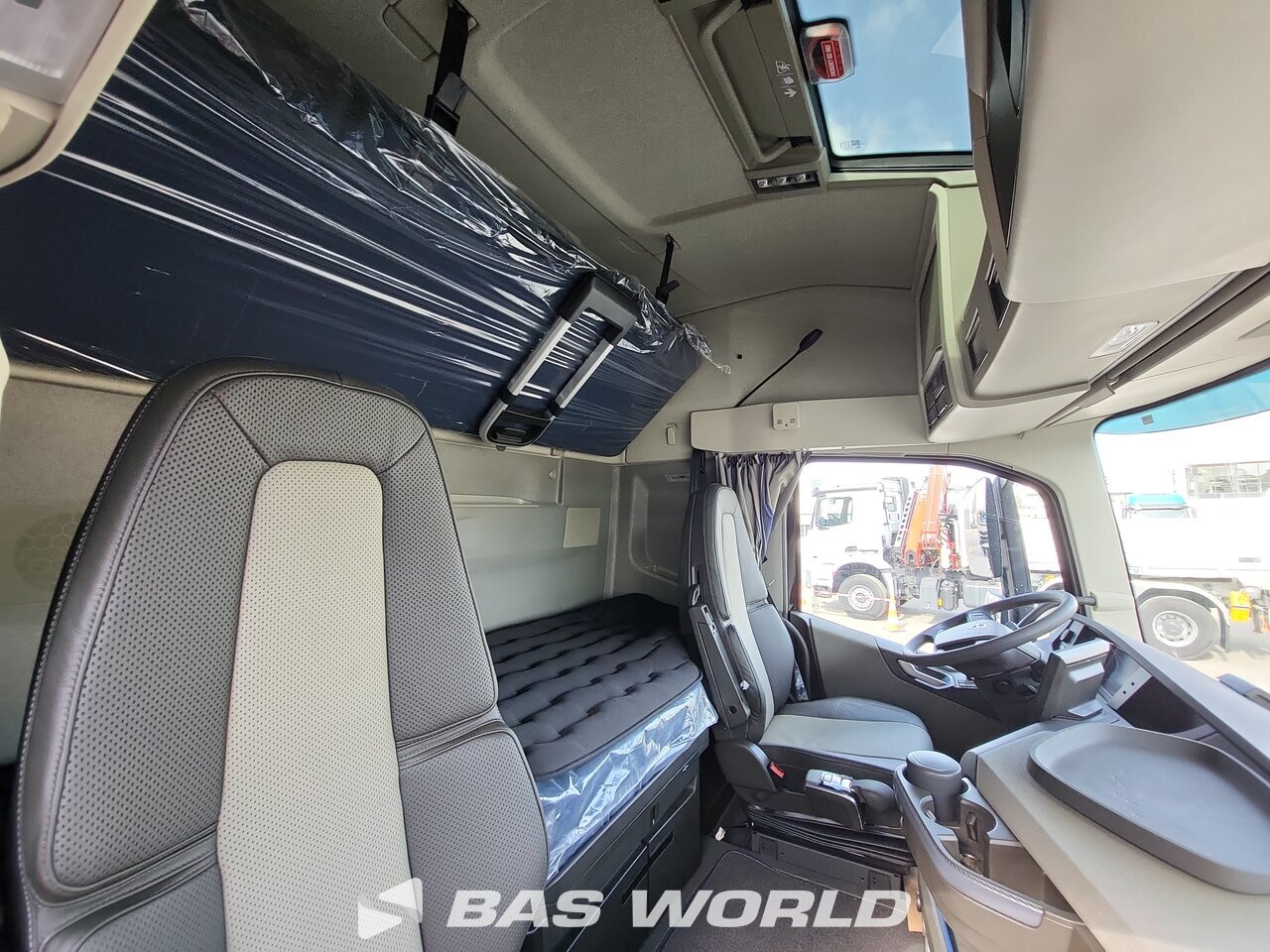 Other : Volvo FH 500 8X2 Arvorense Camion plateaux
