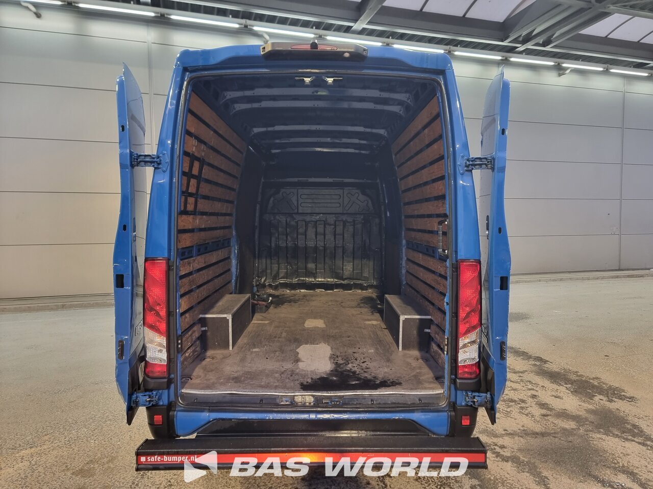 Other : Iveco Daily 35S14 Fourgons utilitaires
