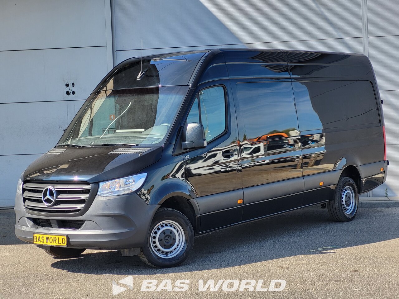 Front left : Mercedes Sprinter 317 CDI Fourgons utilitaires