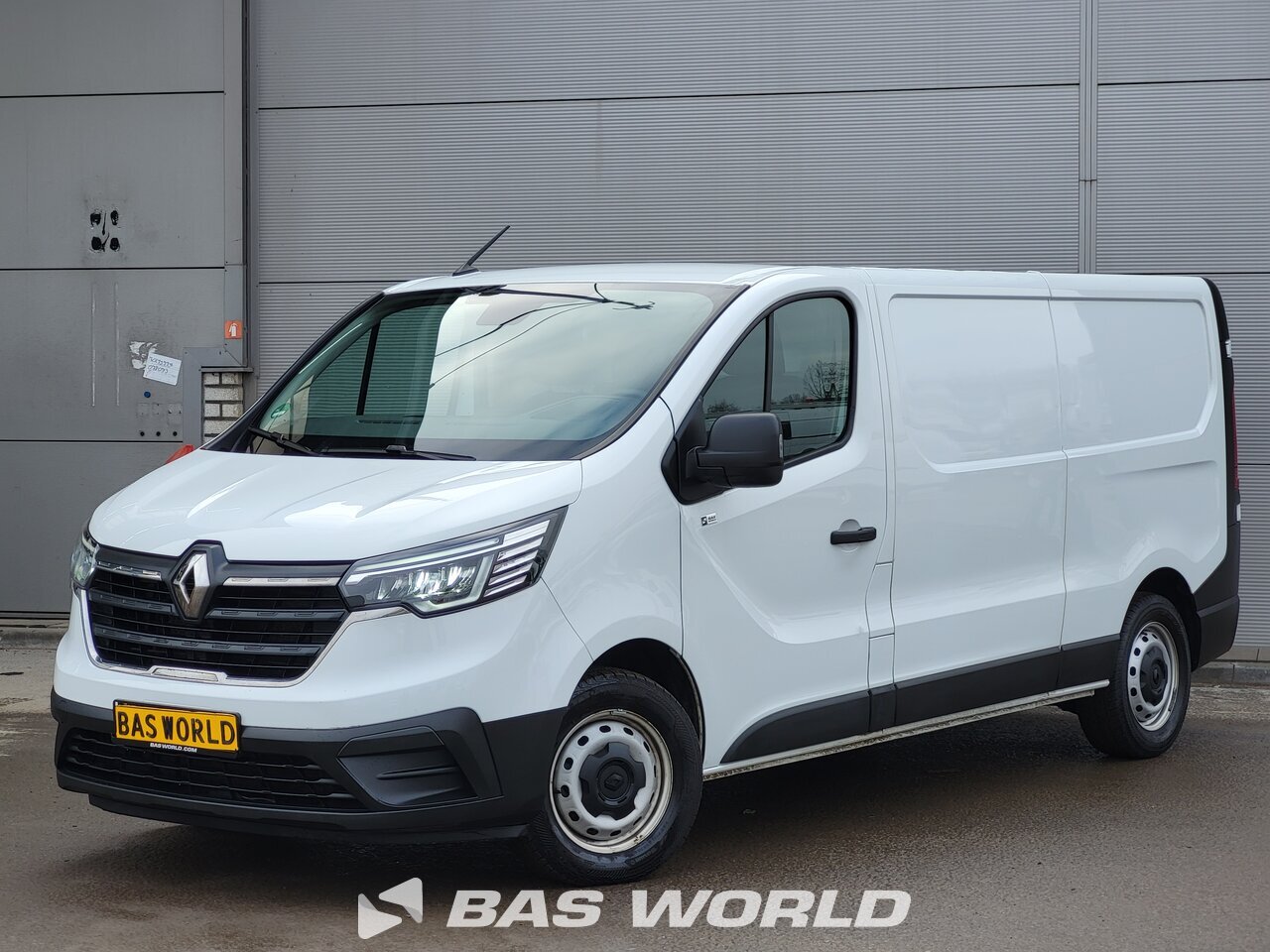 Front left : Renault Trafic 130pk Fourgons utilitaires