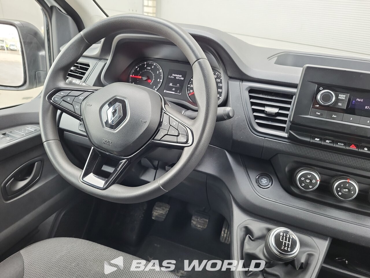 Other : Renault Trafic 130pk Fourgons utilitaires