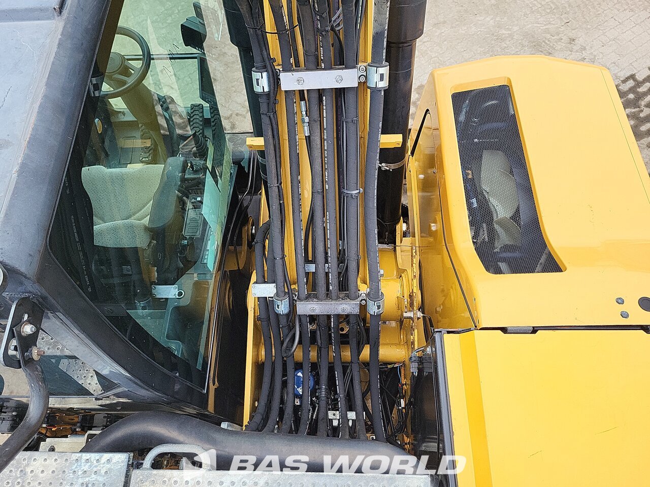 Other : Caterpillar M316 F Pelle sur pneus