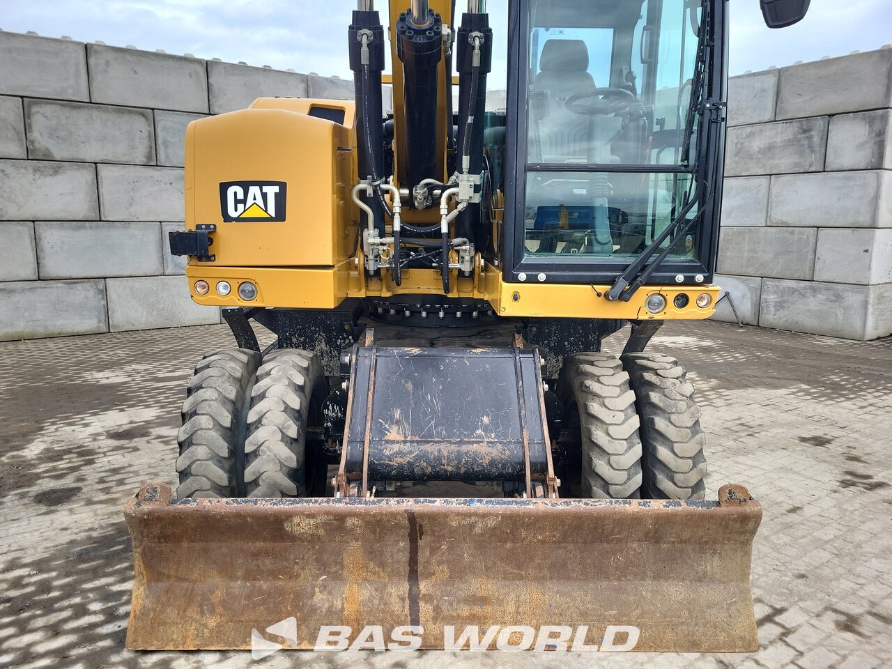 Other : Caterpillar M316 F Pelle sur pneus