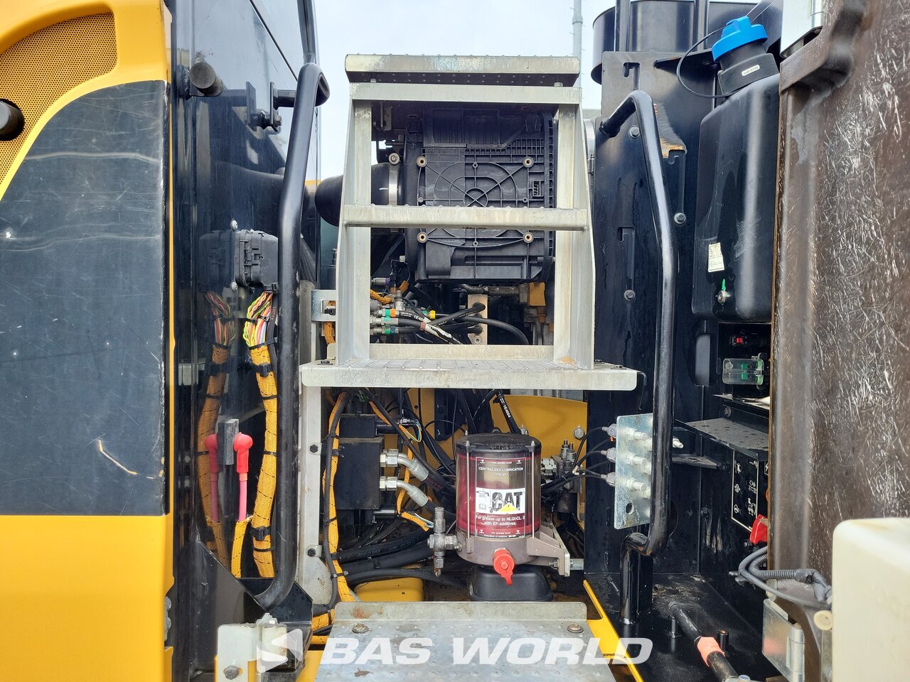 Other : Caterpillar M316 F Pelle sur pneus