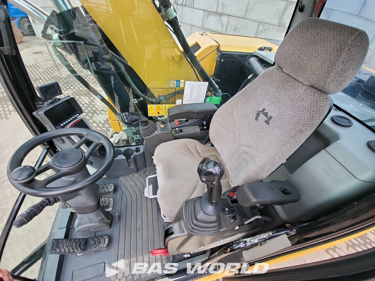 Other : Caterpillar M316 F Pelle sur pneus