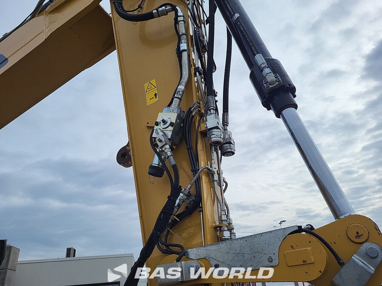 Other : Caterpillar M316 F Pelle sur pneus