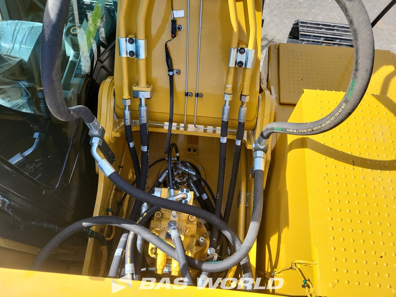 Other : Caterpillar 323 D3 Pelle sur chenilles