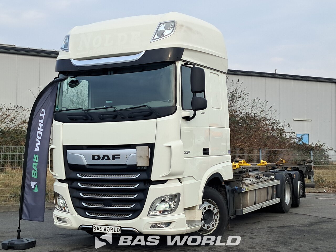 Front left : DAF XF 480 6X2 SDG Camion à Caisse Mobile