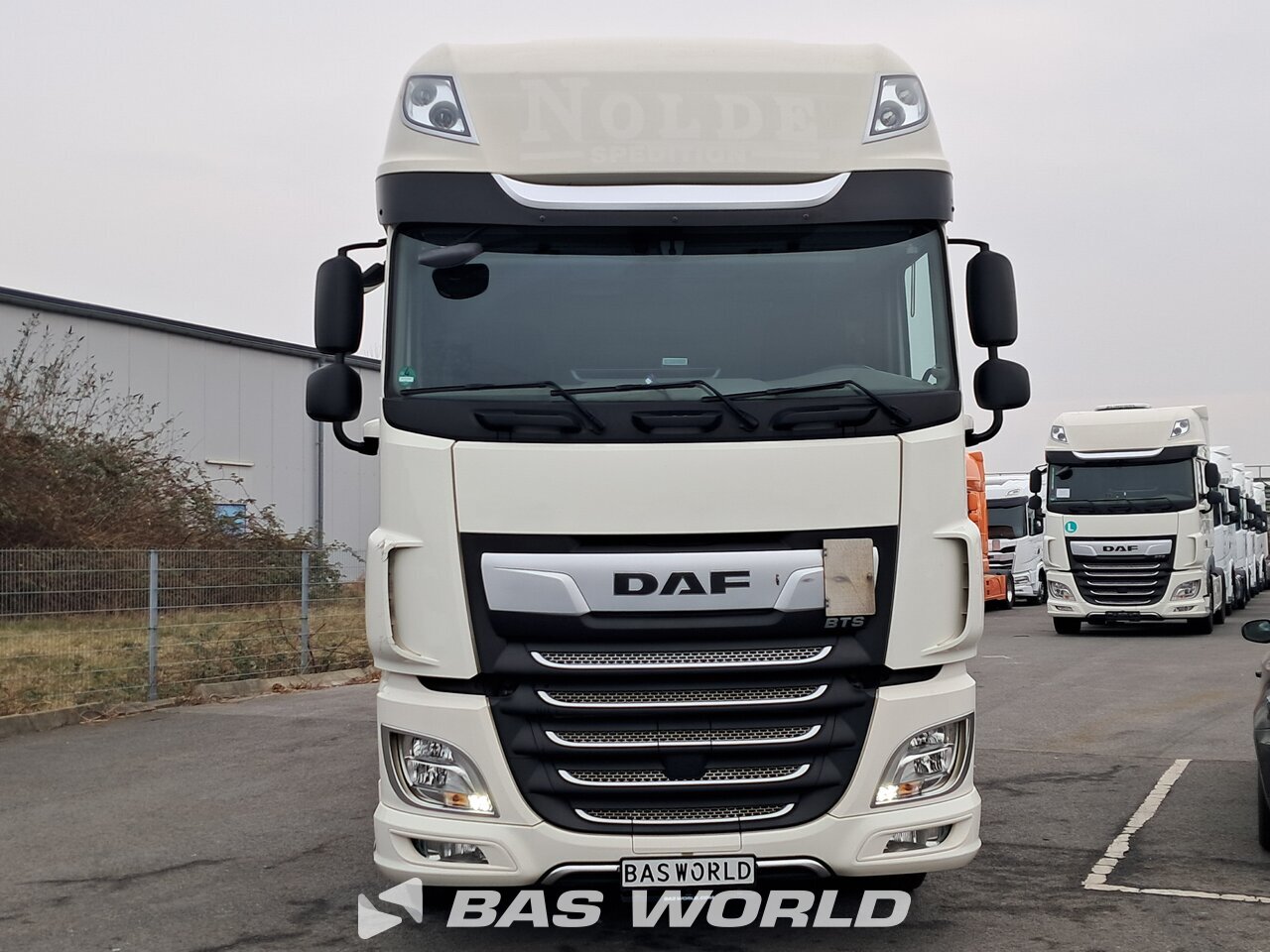 Front : DAF XF 480 6X2 SDG Camion à Caisse Mobile
