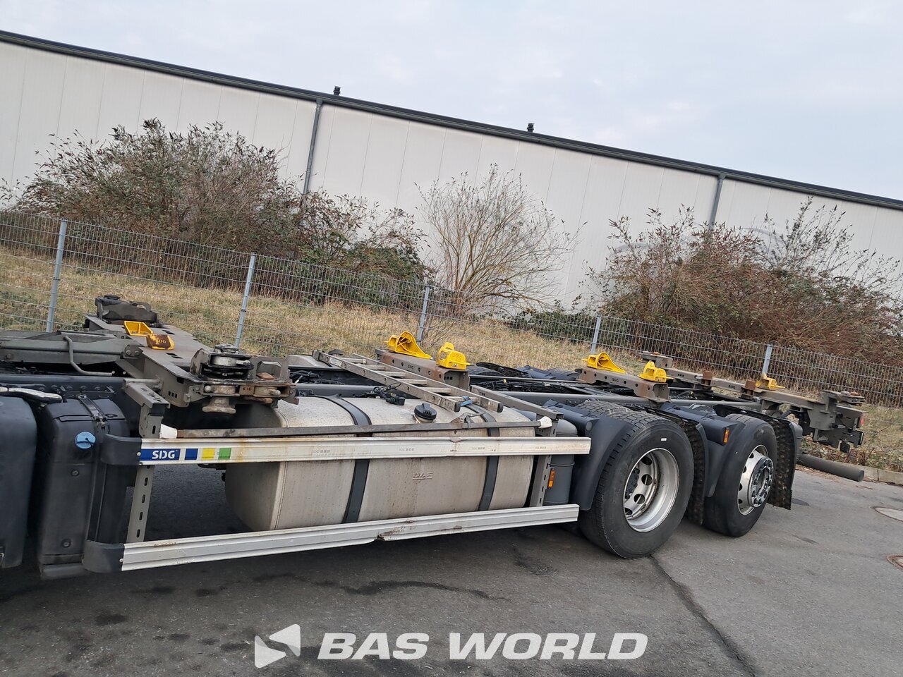Superstructure : DAF XF 480 6X2 SDG Camion à Caisse Mobile