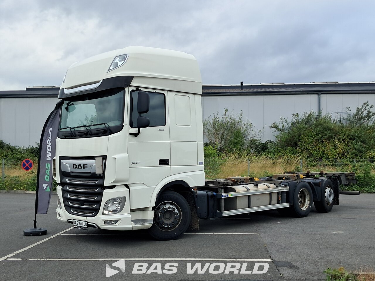 Front left : DAF XF 480 6X2 SDG Camion à Caisse Mobile