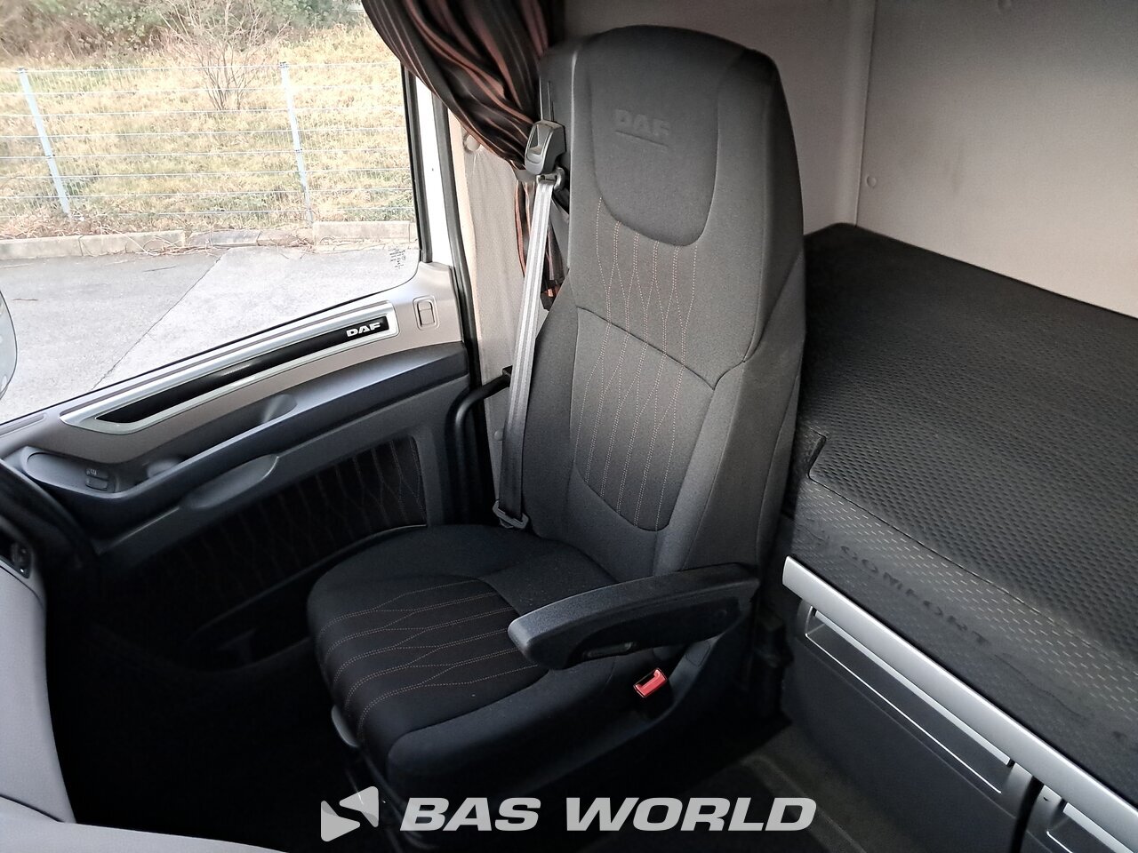Other : DAF XF 480 6X2 SDG Camion à Caisse Mobile