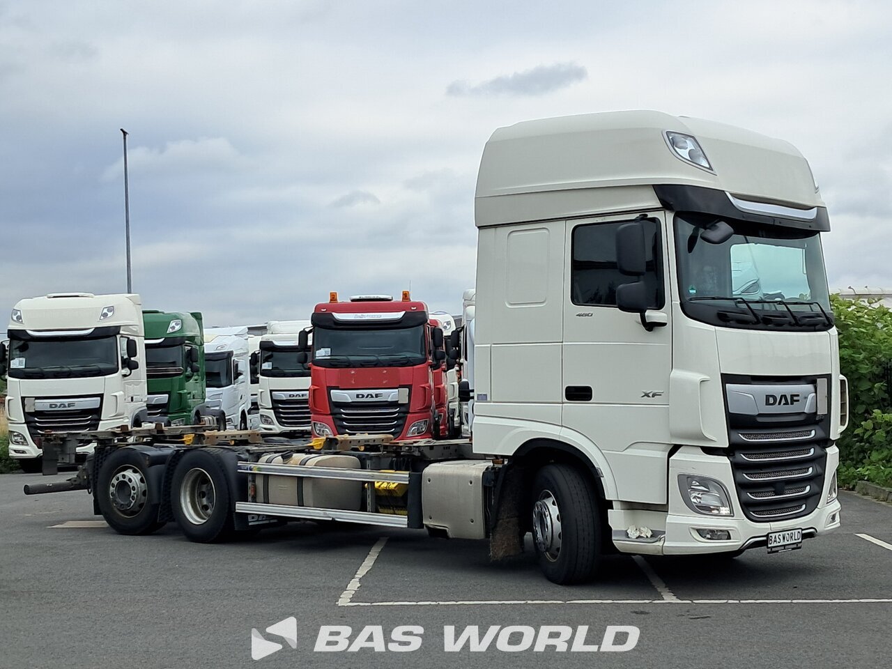 Front right : DAF XF 480 6X2 SDG Camion à Caisse Mobile