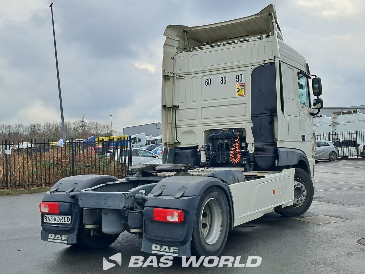 Back right : DAF XF 480 4X2 Tracteur routier