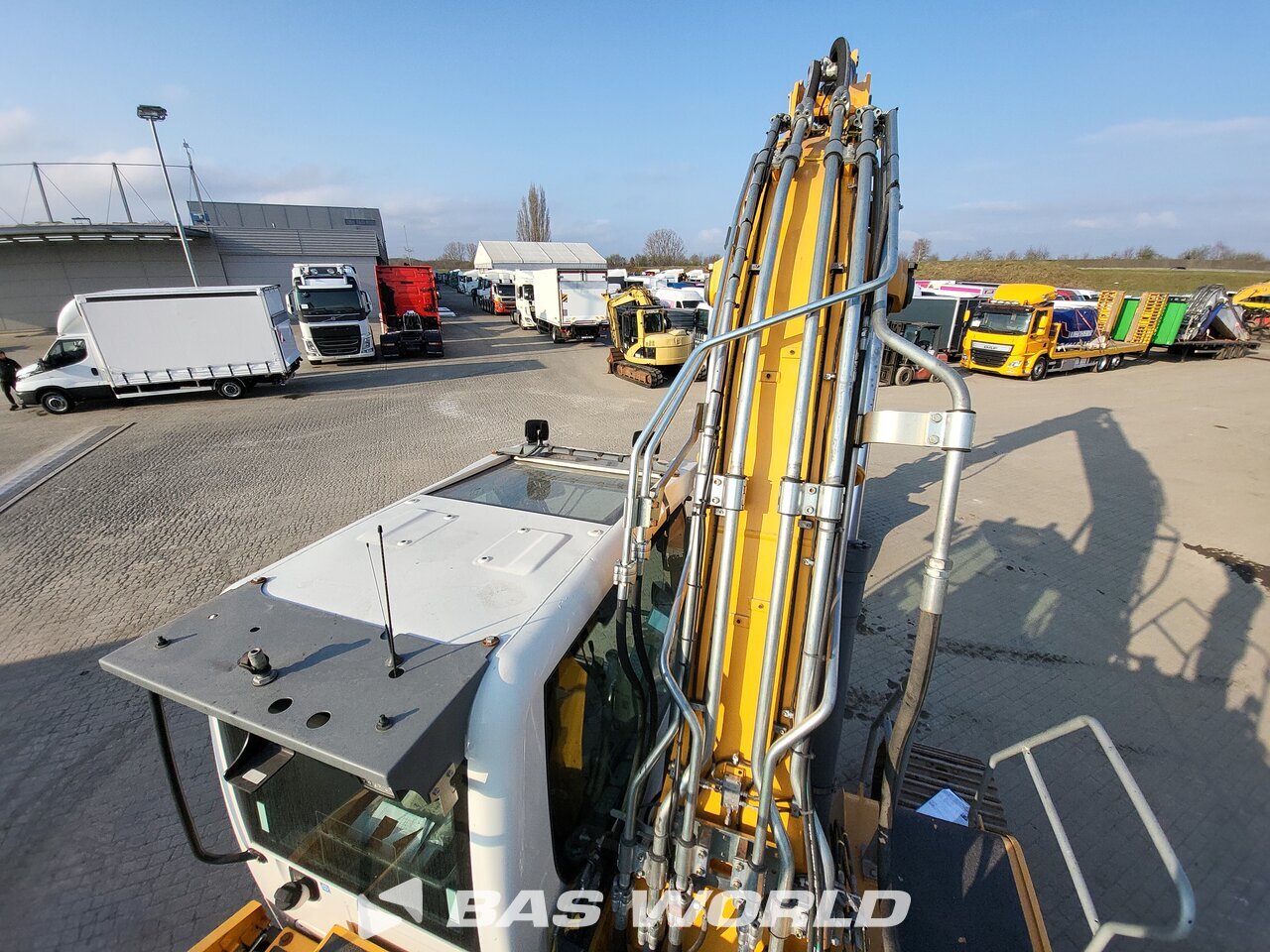 Other : Liebherr R926 WLC Pelle sur chenilles