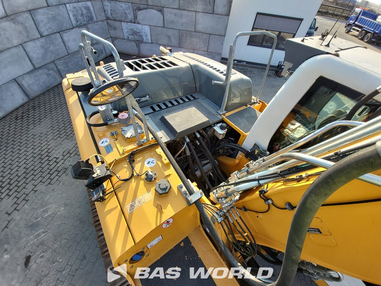 Other : Liebherr R926 WLC Pelle sur chenilles