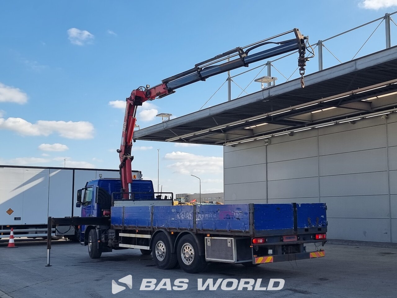 Other : Volvo FM 330 6X2 Camion plateaux