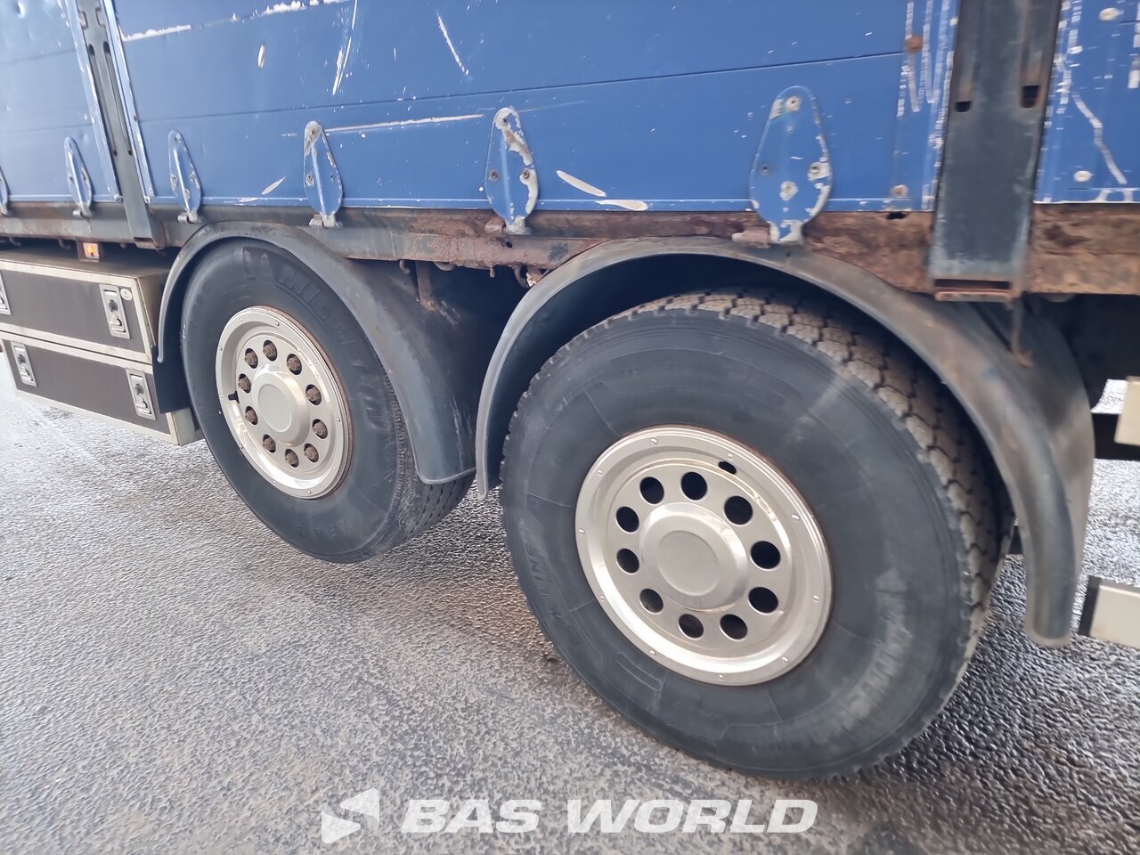 Other : Volvo FM 330 6X2 Camion plateaux