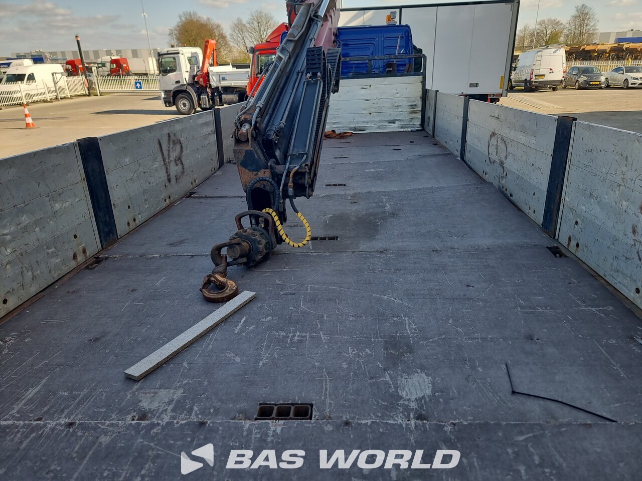 Other : Volvo FM 330 6X2 Camion plateaux