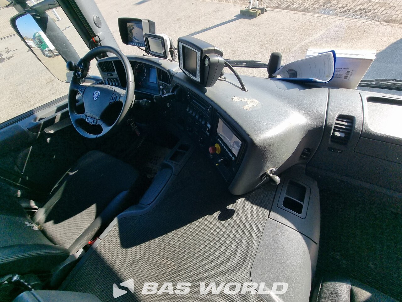 Other : Scania P280 6X2 camion à bras