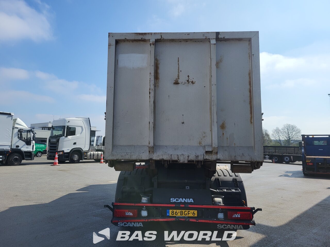 Other : Scania P280 6X2 camion à bras