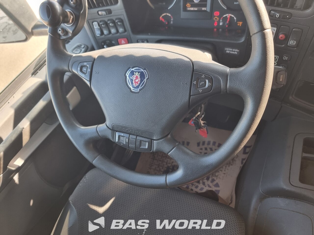 Other : Scania P280 6X2 camion à bras