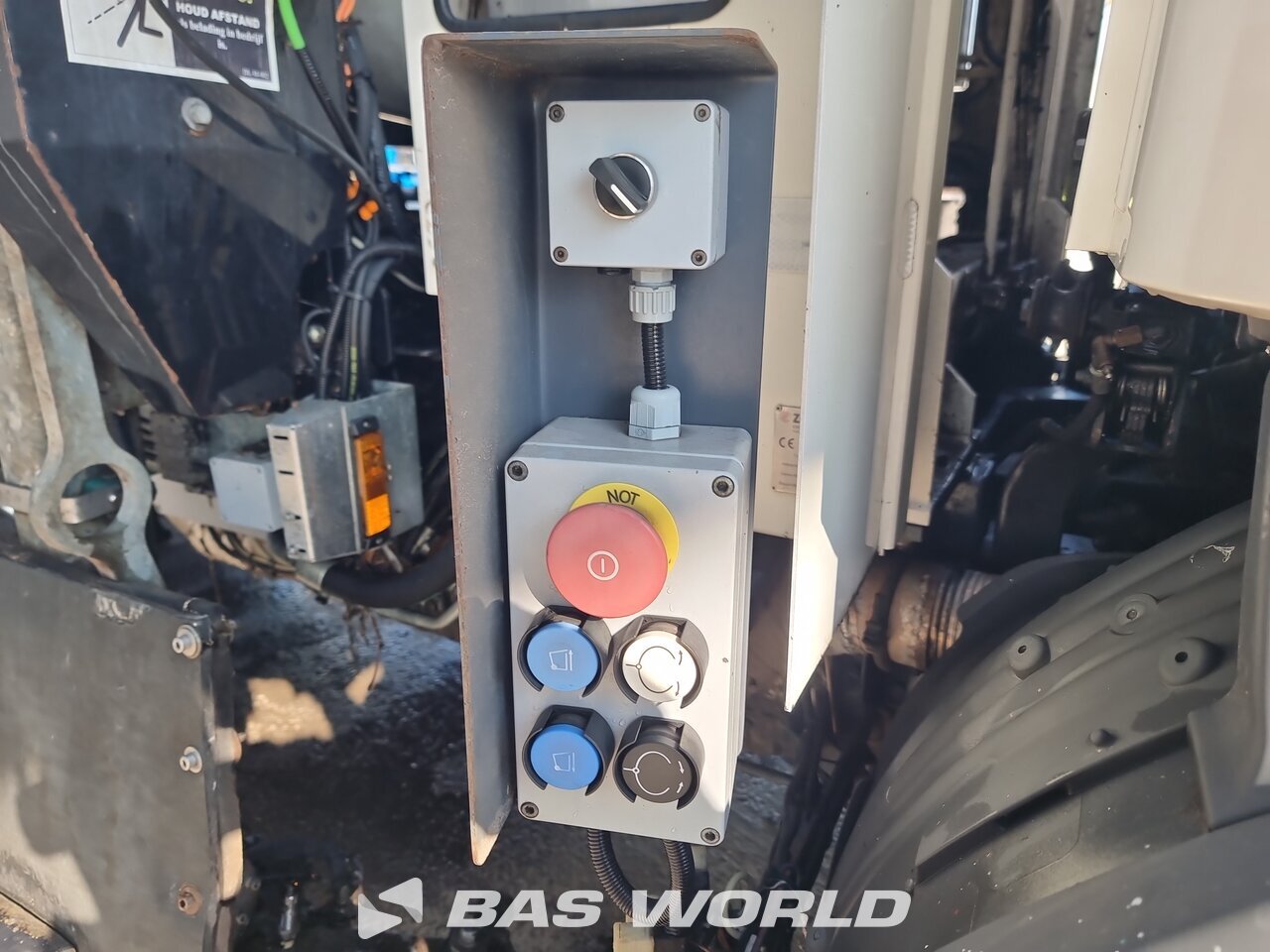 Other : Scania P280 6X2 camion à bras