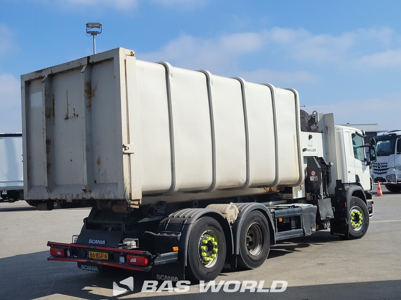 Other : Scania P280 6X2 camion à bras