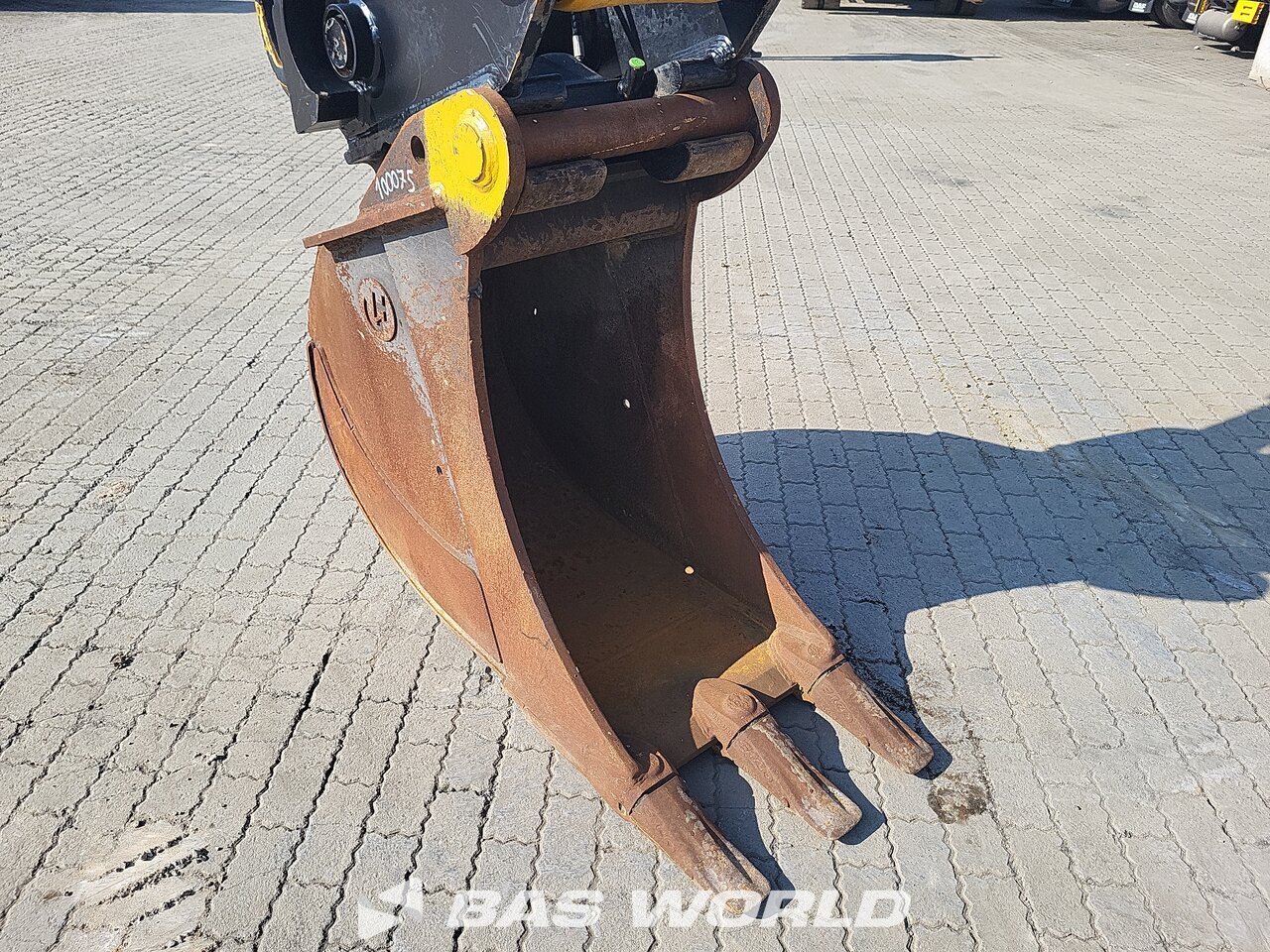 Other : Sany SY265 C LC Pelle sur chenilles