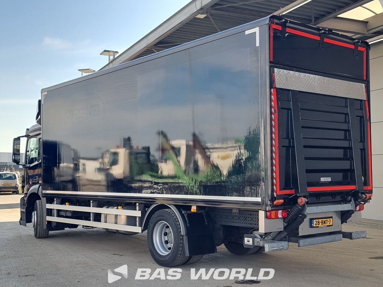 Other : Mercedes Antos 1824 4X2 Van Berkum Carrosseries fourgons
