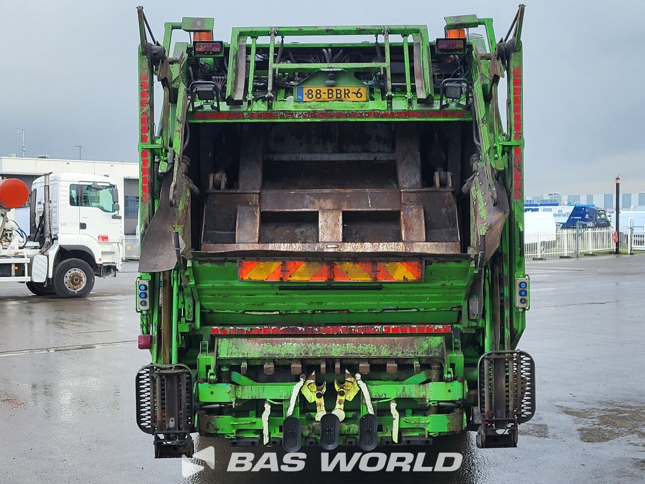 Other : DAF CF75.250 6X2 GeesinkNorba GPM III v 20H25 GEC Camion d'ordures